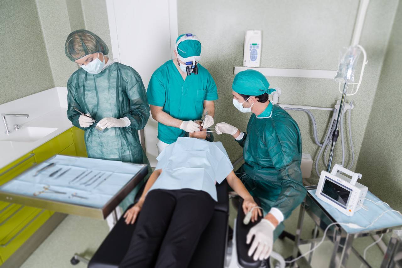 intervento in regime ambulatoriale presso la Clinica Marchetti per la salute di testa e collo