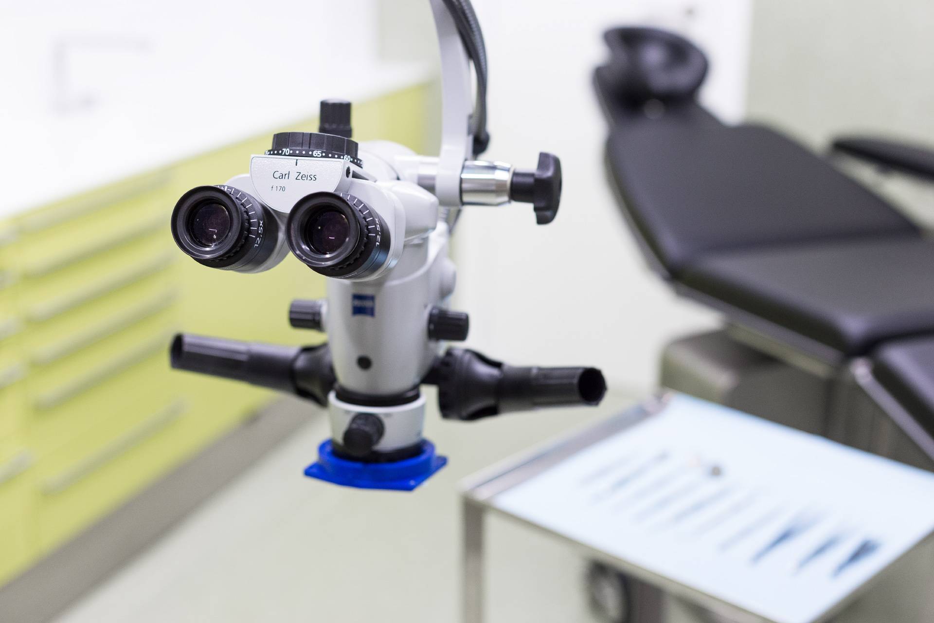 Microscopi tecnologici e precisi per le operazioni chirurgiche