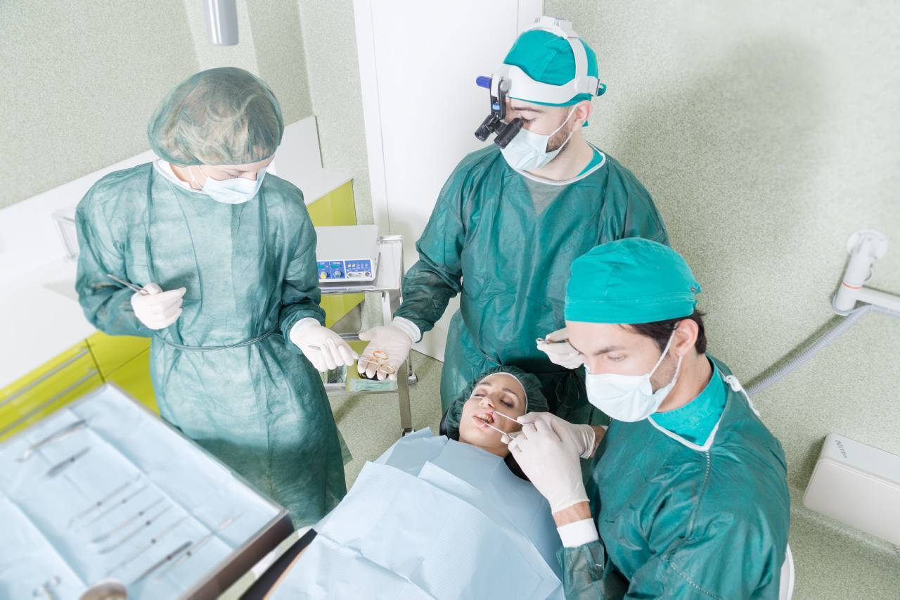 La Clinica Marchetti di Morbegno si occupa di operazioni di chirurgia orale