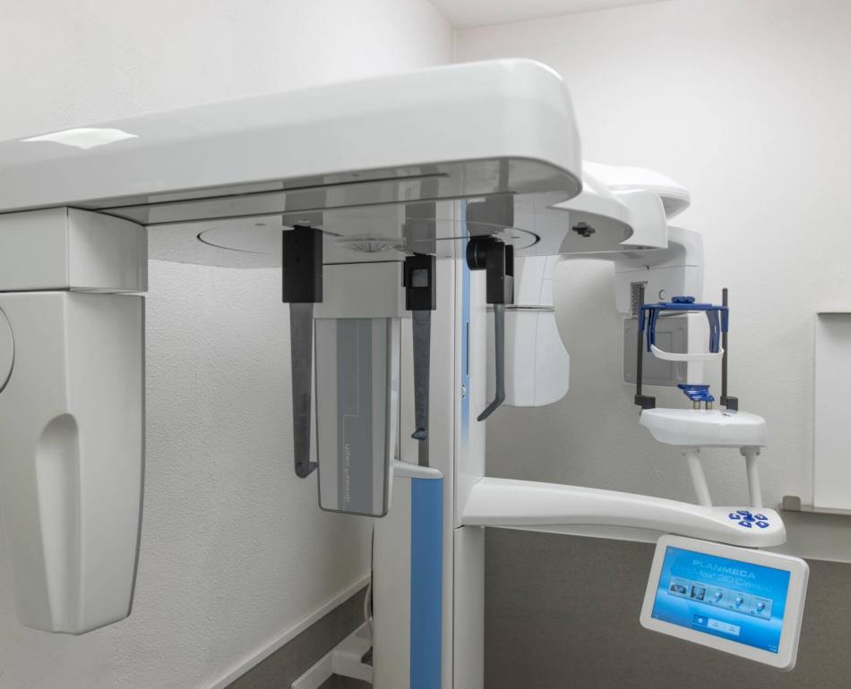 tecnologia odontoiatrica evoluta presso la Clinica Marchetti