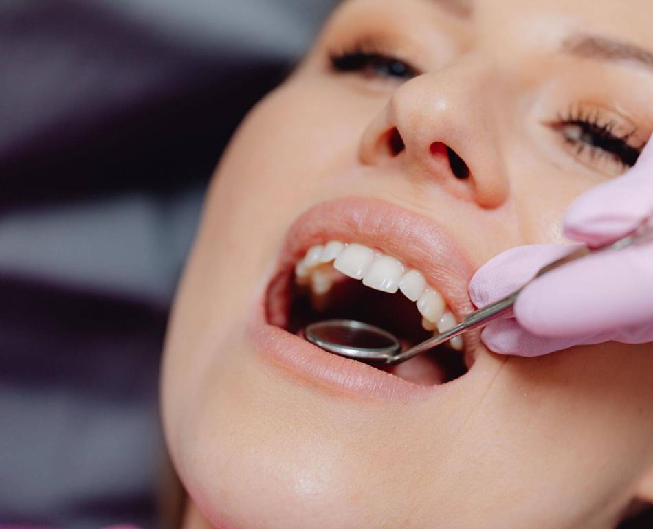 dentista specializzato in odontoiatria conservativa