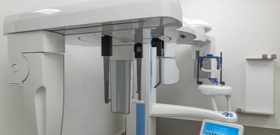 tecnologia odontoiatrica evoluta presso la Clinica Marchetti