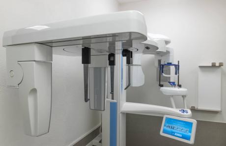 tecnologia odontoiatrica evoluta presso la Clinica Marchetti